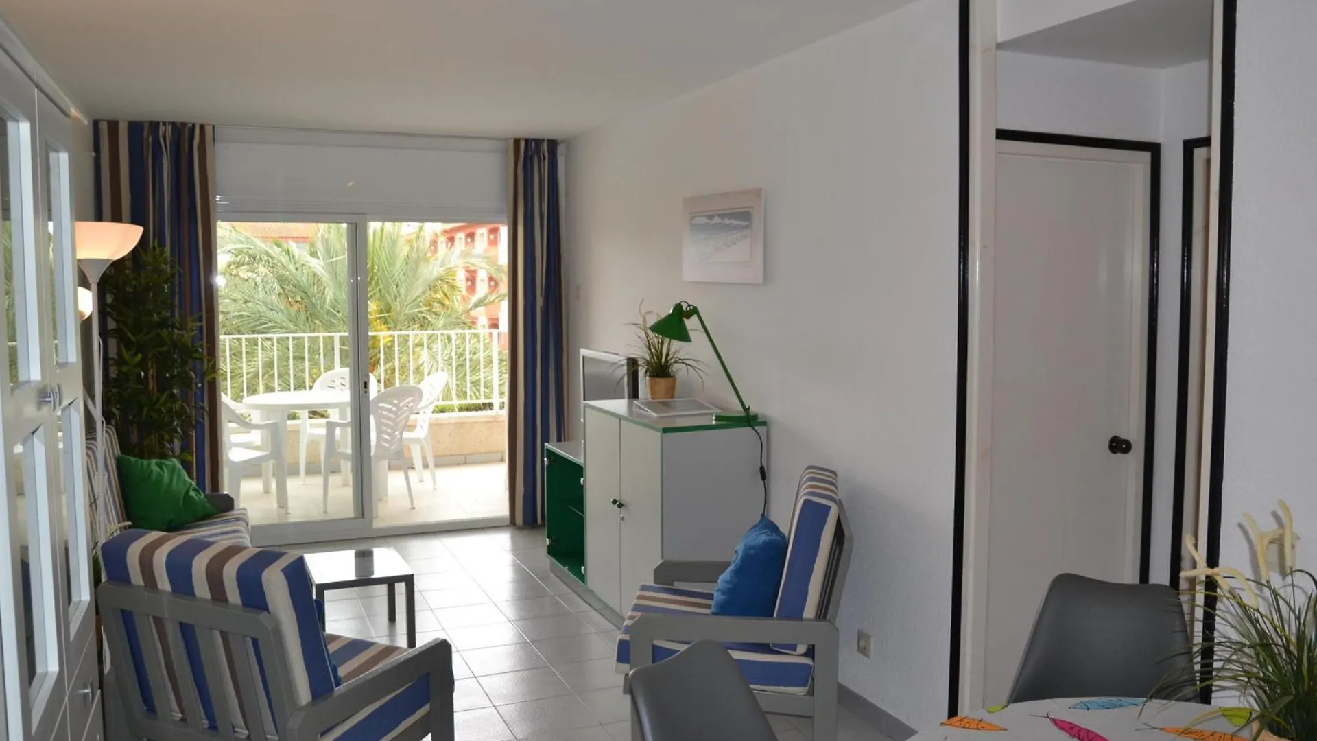 Apartamento En L'Estartit Con Piscina, Terraza Y A 5 Minutos De La Playa - Es-323-27 Apartment