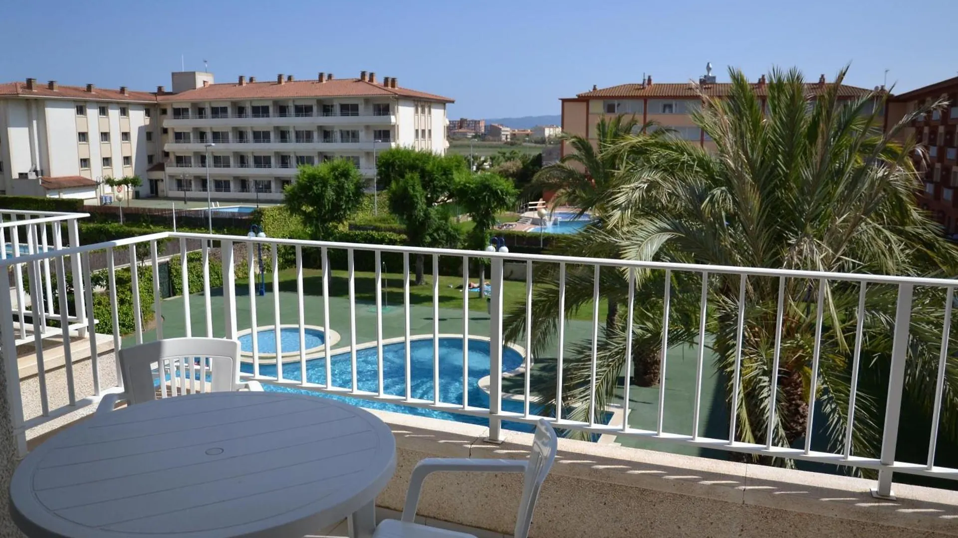 Apartamento En L'Estartit Con Piscina, Terraza Y A 5 Minutos De La Playa - Es-323-27