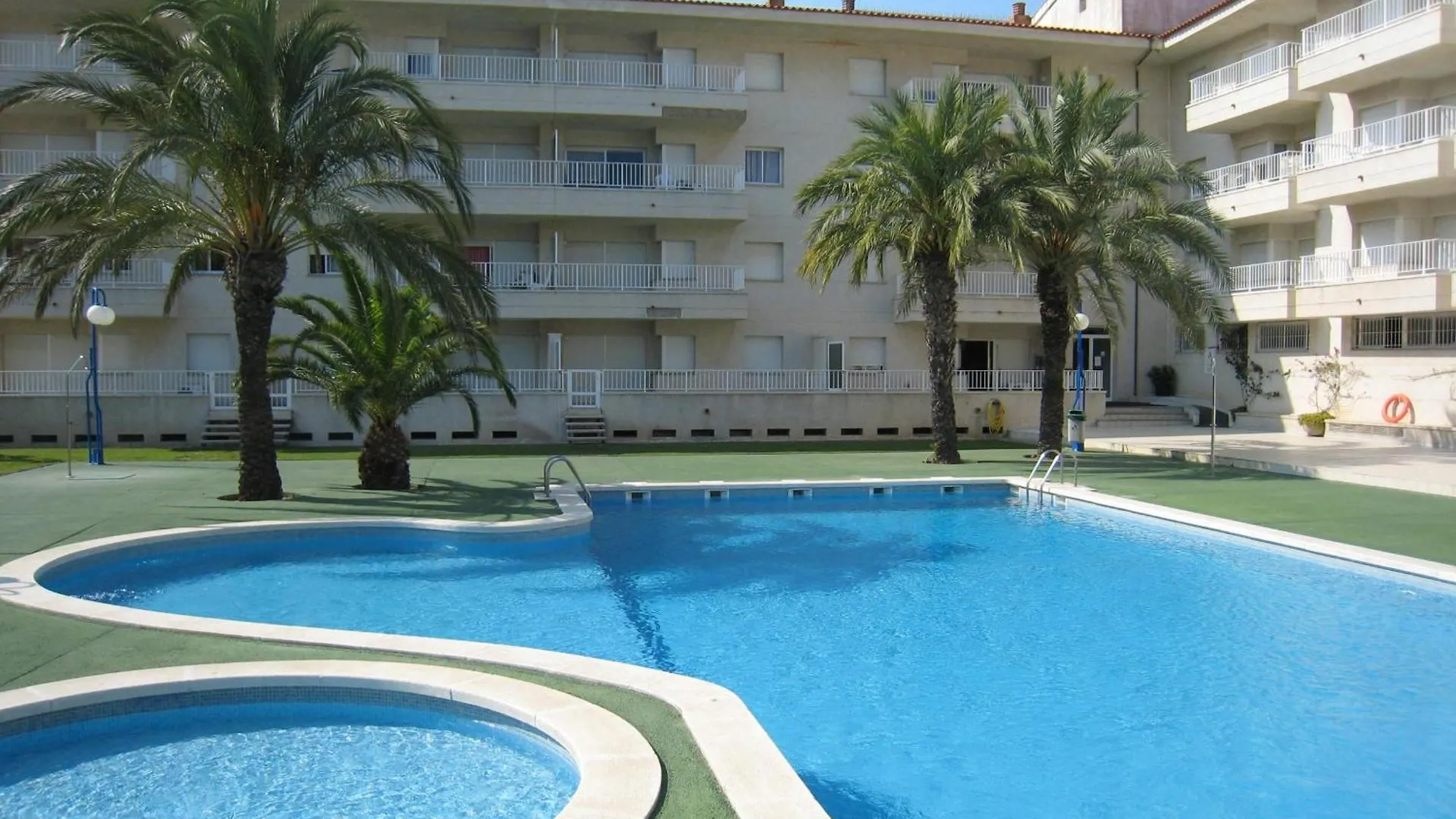 Apartamento En L'Estartit Con Piscina, Terraza Y A 5 Minutos De La Playa - Es-323-27 0*,  Spain